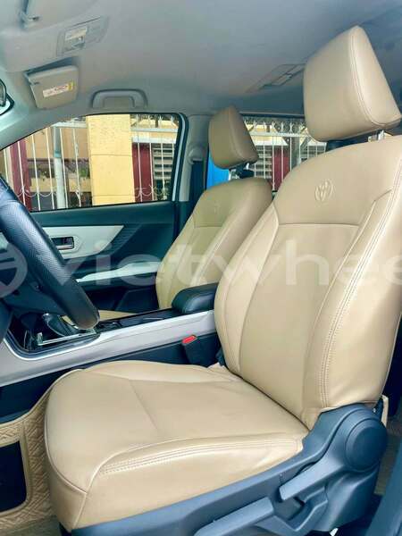Big with watermark toyota veloz none cao bang 49561