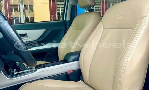 Mua Đã sử dụng Toyota VELOZ Xe ô tô Mua Đã sử dụng Toyota VELOZ Xe ô tô