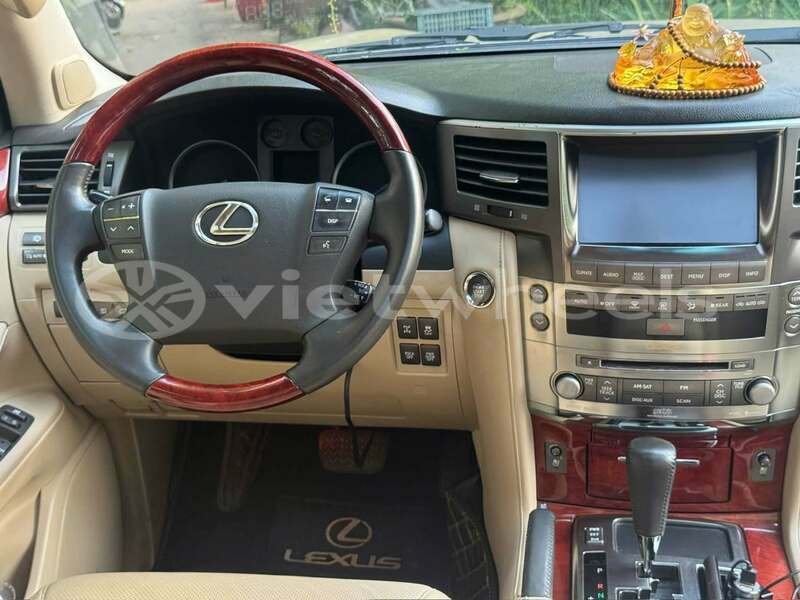 Big with watermark lexus lx570 hanoi gia lai 49601