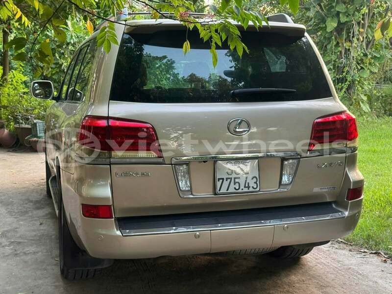 Big with watermark lexus lx570 hanoi gia lai 49601