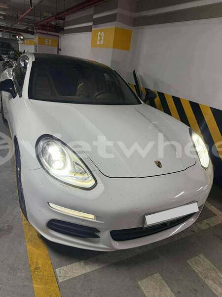 Big with watermark porsche panamera hanoi hue 49603