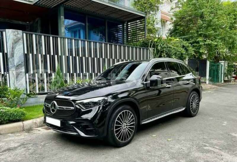 Big with watermark mercedes benz gla hanoi an giang 49611