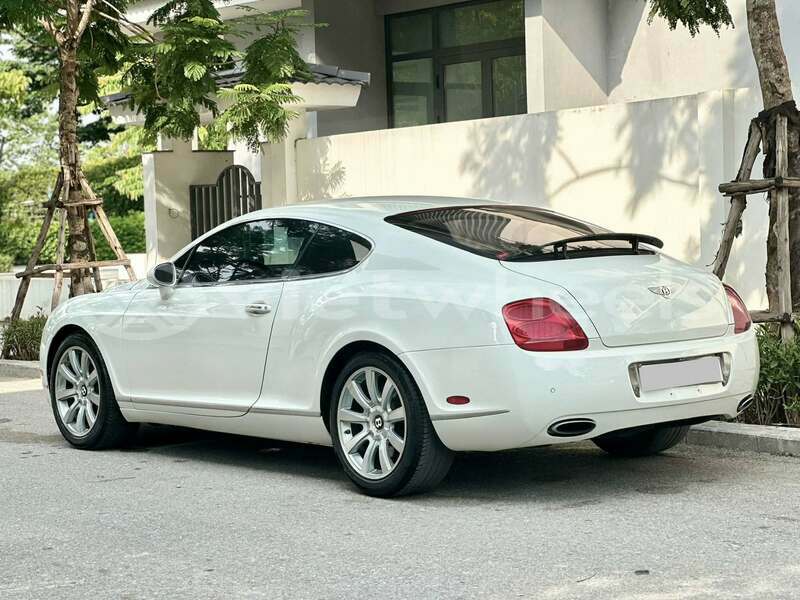 Big with watermark bentley continental hanoi gia lai 49615