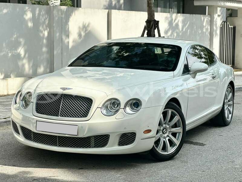 Big with watermark bentley continental hanoi gia lai 49615