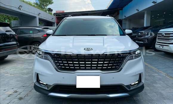 Buy Used KIA Carnival Car Buy Used KIA Carnival Car