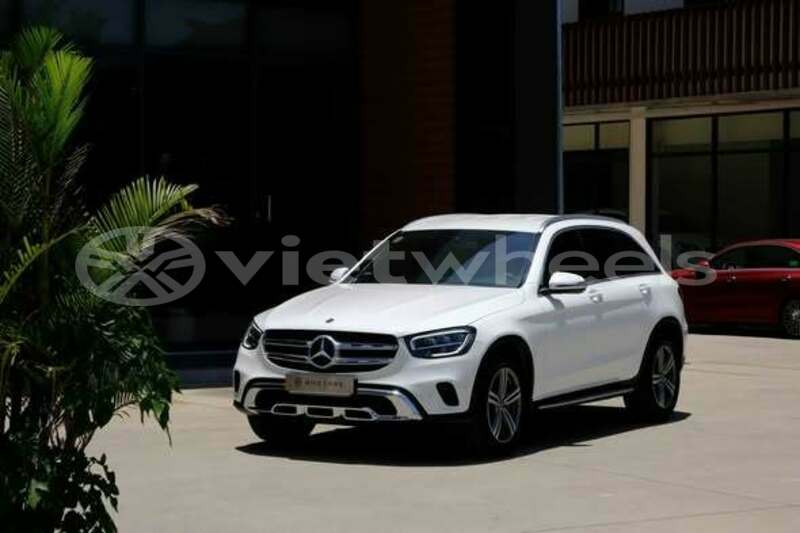 Big with watermark mercedes benz gla hanoi an giang 49633