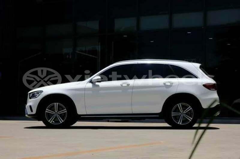 Big with watermark mercedes benz gla hanoi an giang 49633