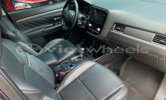 Mua Đã sử dụng Mitsubishi Outlander Xe ô tô Mua Đã sử dụng Mitsubishi Outlander Xe ô tô