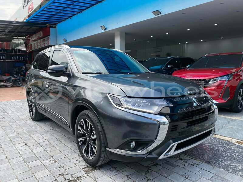 Big with watermark mitsubishi outlander hanoi gia lai 49636