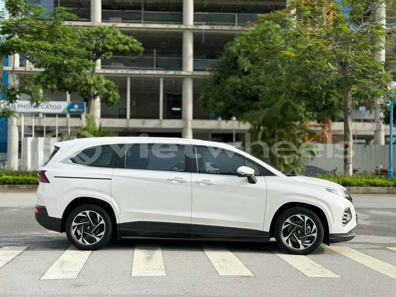 Big with watermark hyundai custin ca mau ca mau 49656