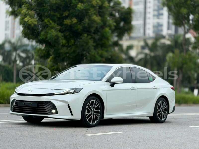 Big with watermark toyota camry hanoi gia lai 49657