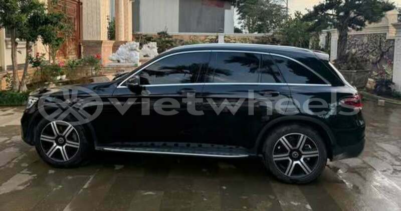 Big with watermark mercedes benz c class hanoi an giang 49679