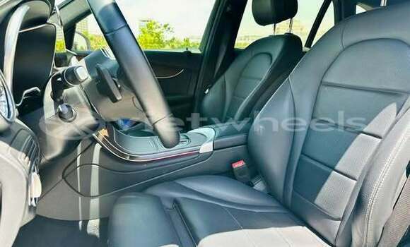 Mua Đã sử dụng Mercedes-Benz GLC 200 Xe ô tô Mua Đã sử dụng Mercedes-Benz GLC 200 Xe ô tô