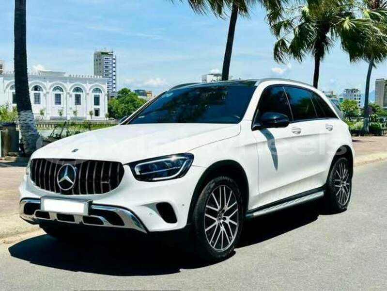 Big with watermark mercedes benz glc 200 hanoi an giang 49681