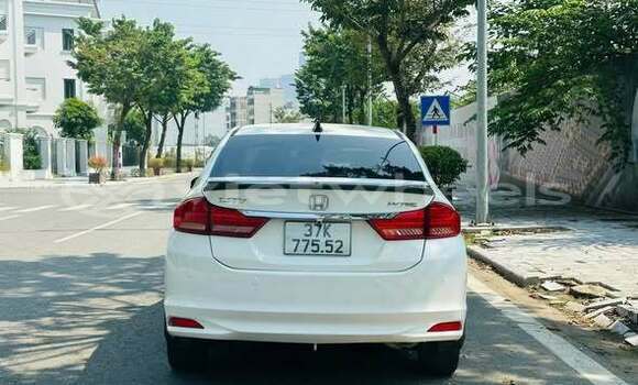 Buy Used Honda CITY Car