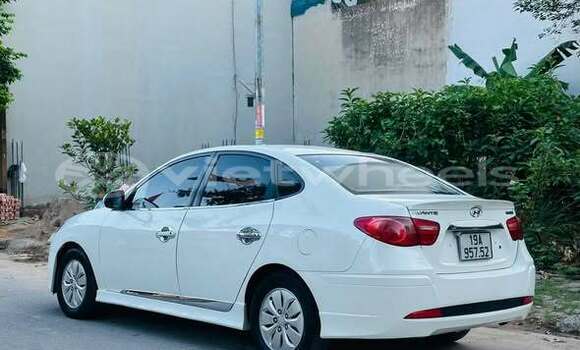 Mua Đã sử dụng Hyundai AVANTE Xe ô tô Mua Đã sử dụng Hyundai AVANTE Xe ô tô