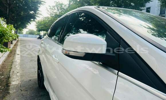 Mua Đã sử dụng Ford Focus Xe ô tô Mua Đã sử dụng Ford Focus Xe ô tô