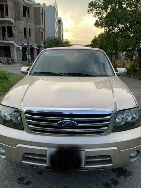 Big ford ford escape an giang huyen an phu 1058