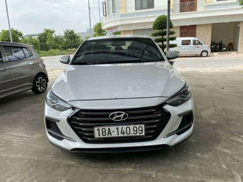 Big hyundai elantra an giang huyen an phu 1616