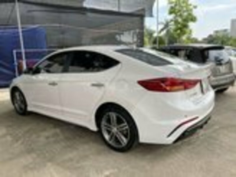 Big hyundai elantra an giang huyen an phu 1616