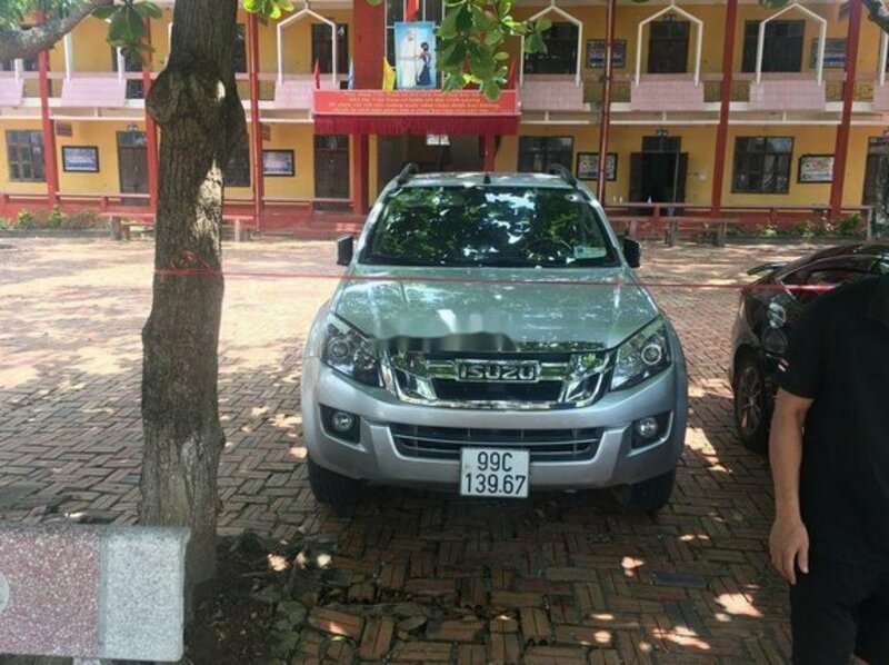 Big isuzu d max an giang huyen an phu 1625