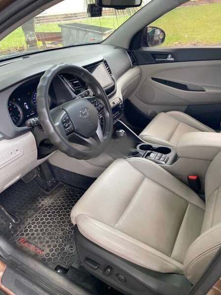 Big hyundai tucson an giang huyen an phu 1650