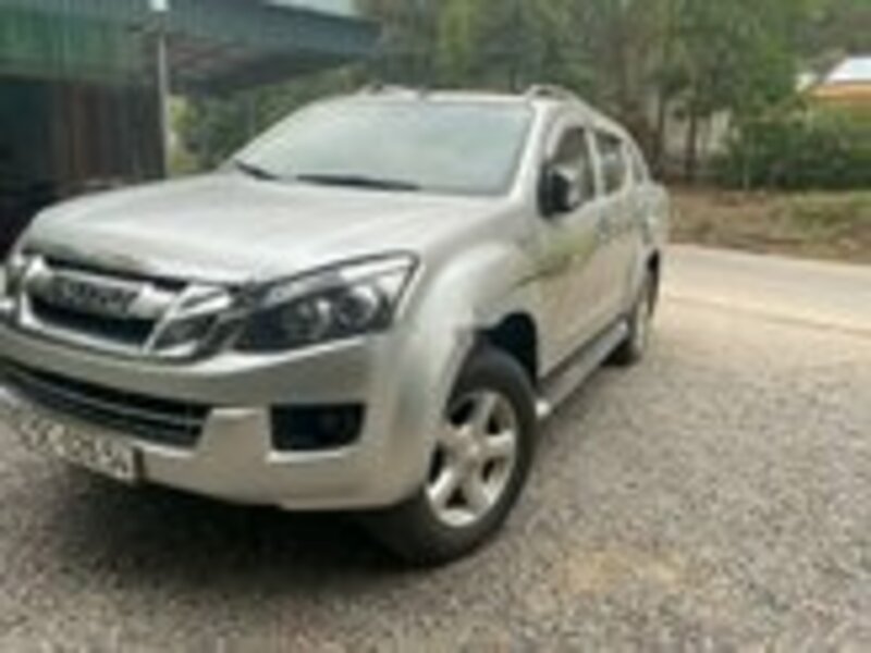 Big isuzu d max an giang huyen an phu 1691