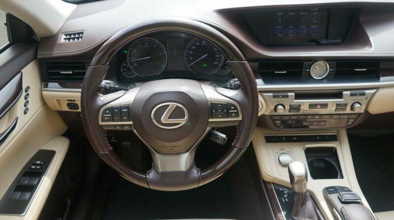 Big lexus es350 an giang huyen an phu 2484