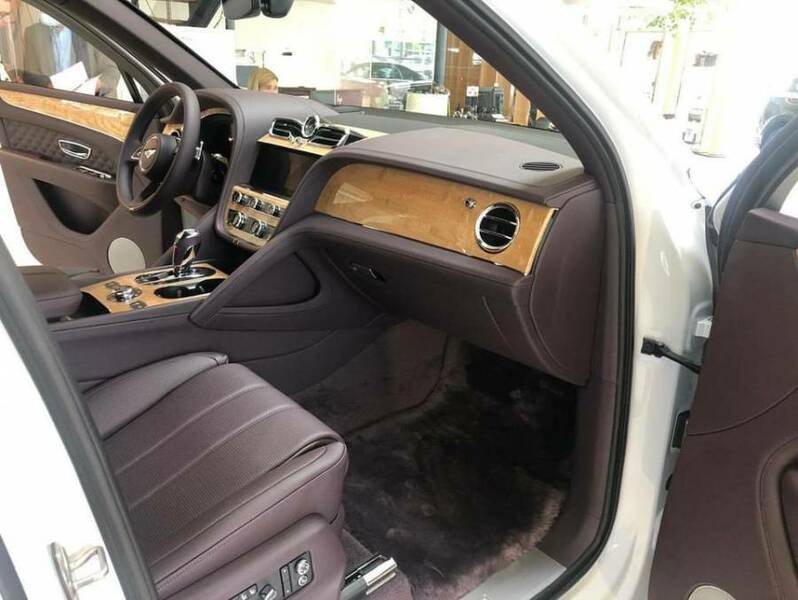 Big bentley bentayga an giang huyen an phu 2530