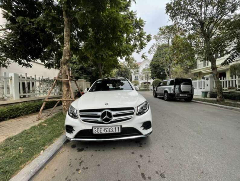 Big mercedes glc 300 4matic an giang huyen an phu 2601