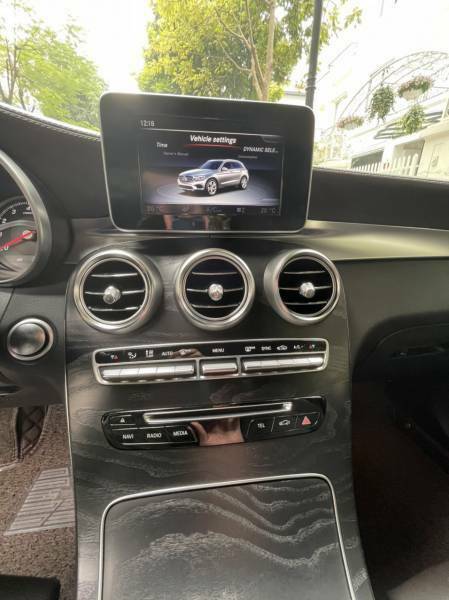 Big mercedes glc 300 4matic an giang huyen an phu 2601