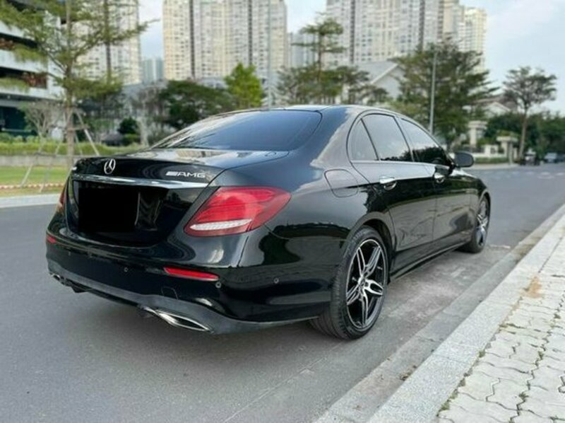 Big mercedes e300 an giang huyen an phu 2689