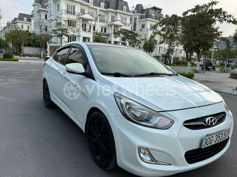 Big hyundai accent an giang huyen an phu 2745