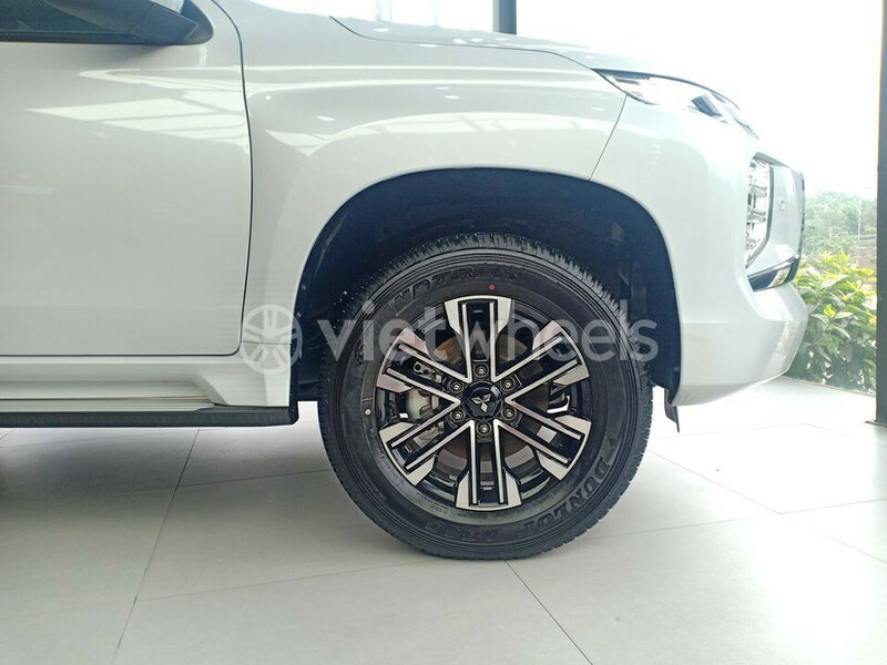 Big mitsubishi pajero sport an giang huyen an phu 3030