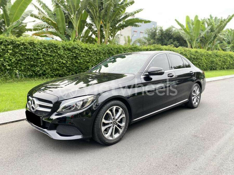 Big mercedes c200 an giang huyen an phu 3279