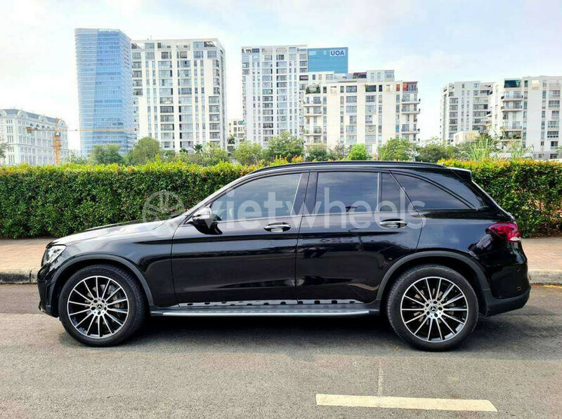 Big mercedes glc 300 4matic an giang huyen an phu 3307