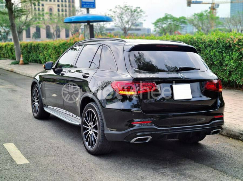 Big mercedes glc 300 4matic an giang huyen an phu 3307