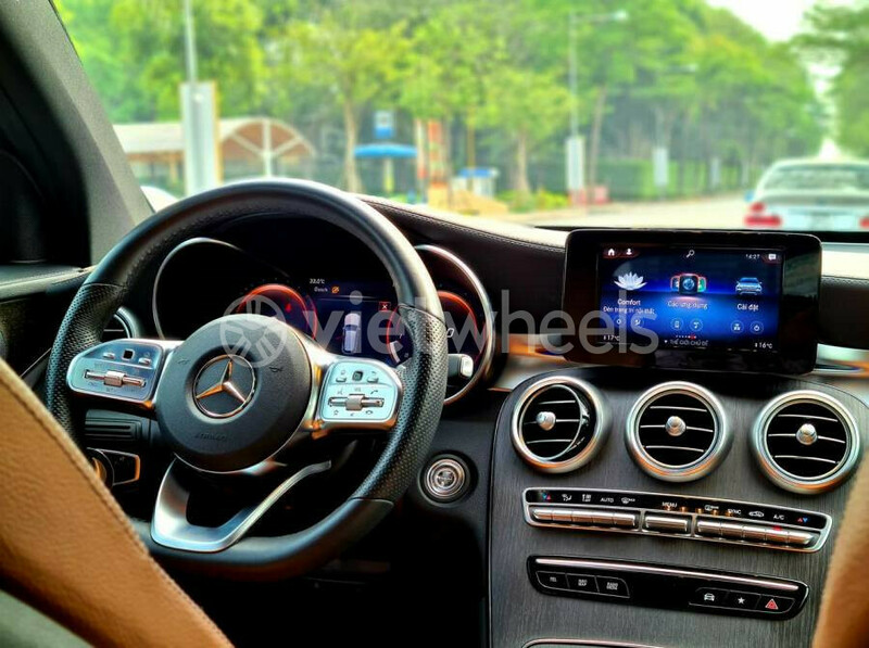 Big mercedes glc 300 4matic an giang huyen an phu 3307