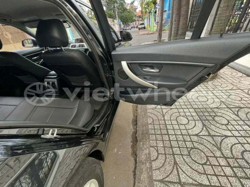 Big with watermark bmw bmw 3 series an giang huyen an phu 3515