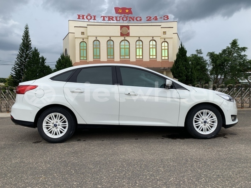 Big with watermark ford ford focus an giang huyen an phu 3661