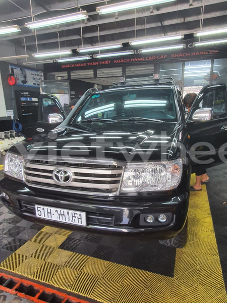 Big with watermark toyota toyota land cruiser an giang huyen an phu 4007