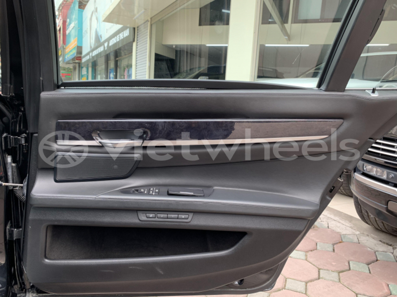 Big with watermark bmw bmw 7 series an giang huyen an phu 5121