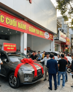 Thumb finding the right car dealer in vietnam