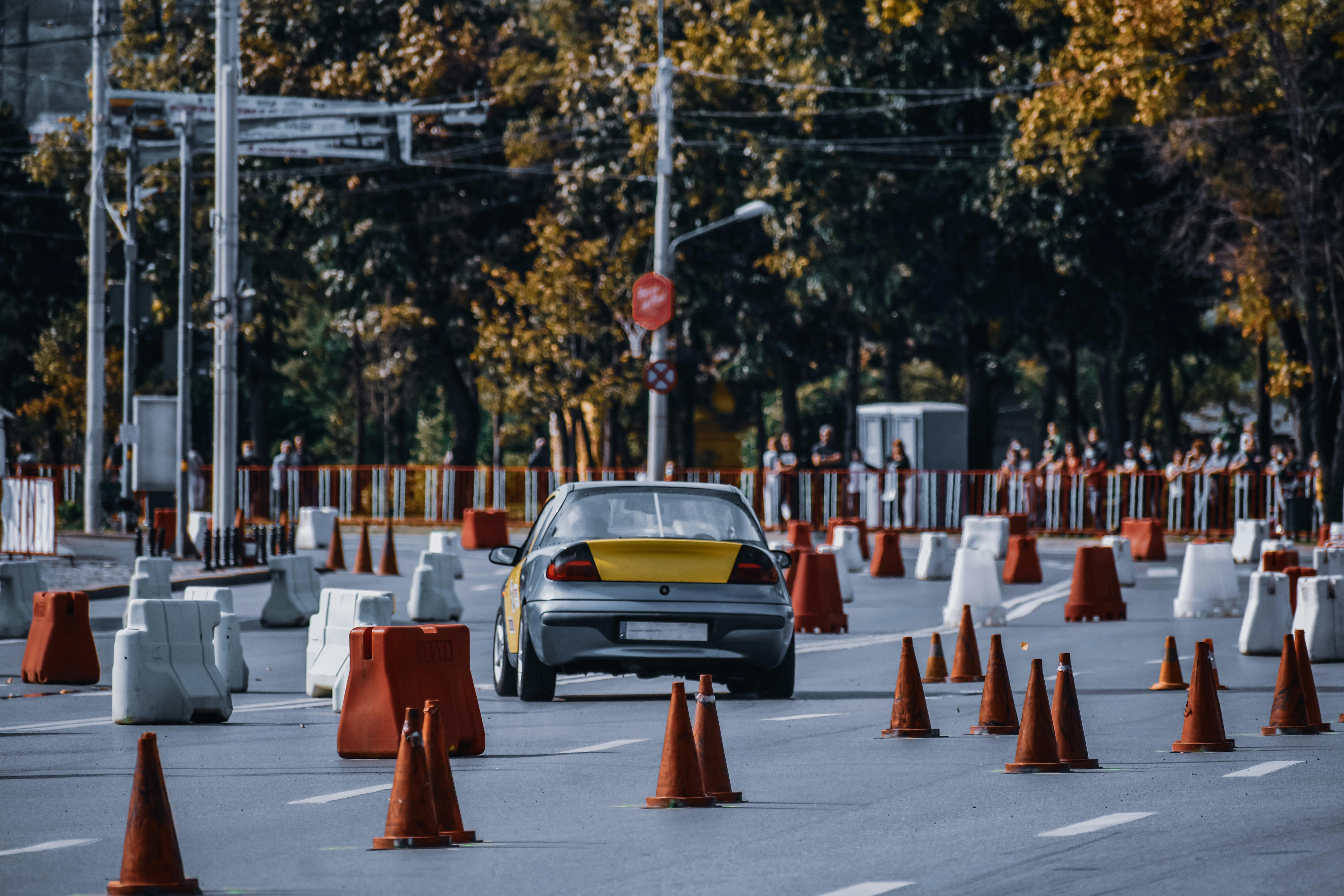 Safety tips for driving cars in vietnam